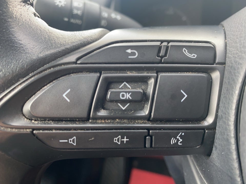Toyota Yaris 1,5 Hybrid Essential e-CVT 5d