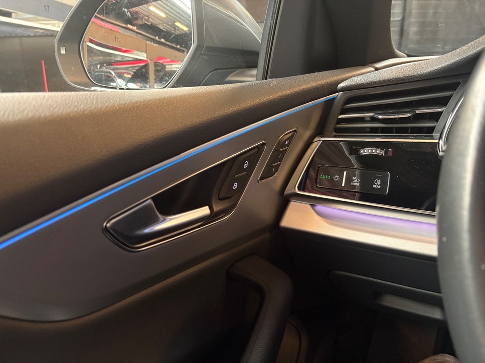 Audi Q8 50 TDi S-line quattro Tiptr. 5d