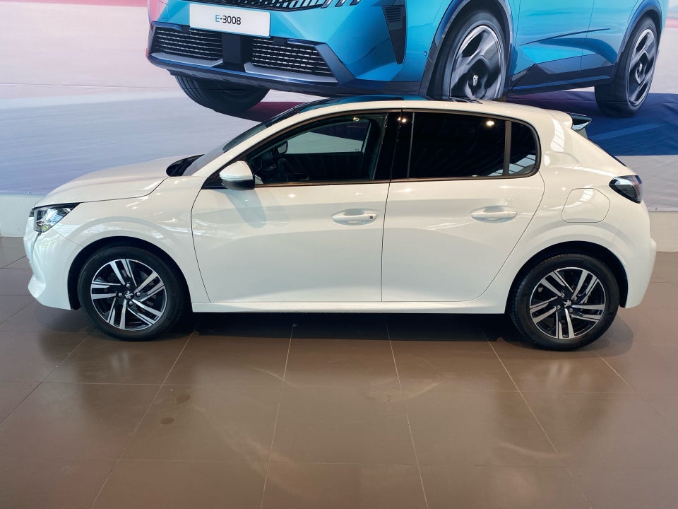 Peugeot 208 1,5 BlueHDi 100 Allure Sky 5d