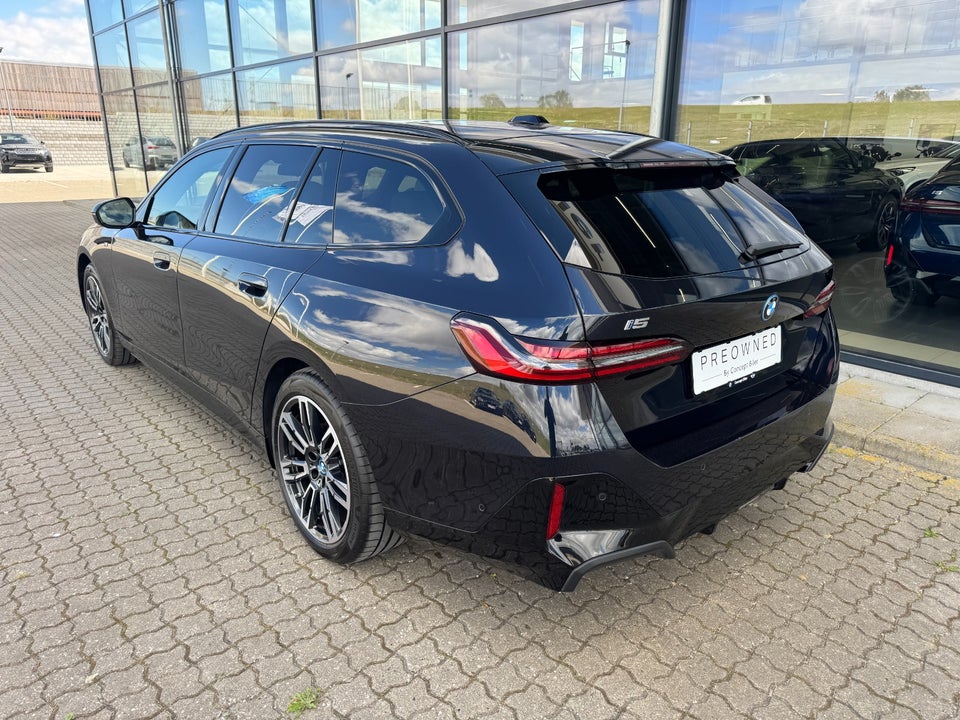 BMW i5 eDrive40 Touring Fully Charged 5d