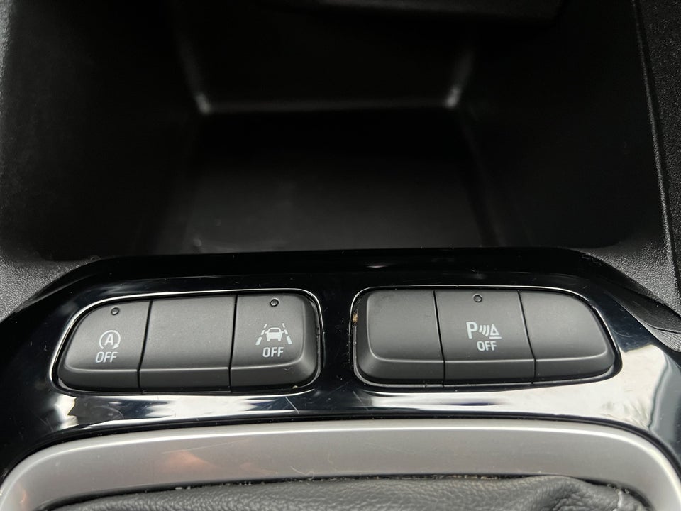 Opel Corsa 1,2 T 100 Elegance 5d