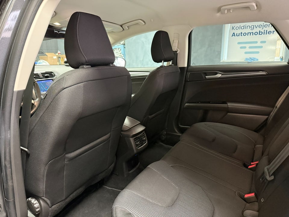 Ford Mondeo 2,0 HEV Titanium stc. CVT 5d