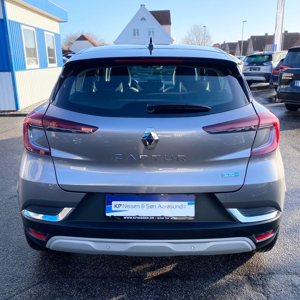 Renault Captur 1,6 E-Tech Intens 5d