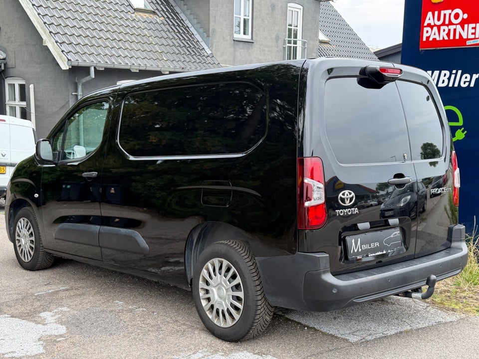 Toyota ProAce City 1,5 D 102 Long Comfort Master