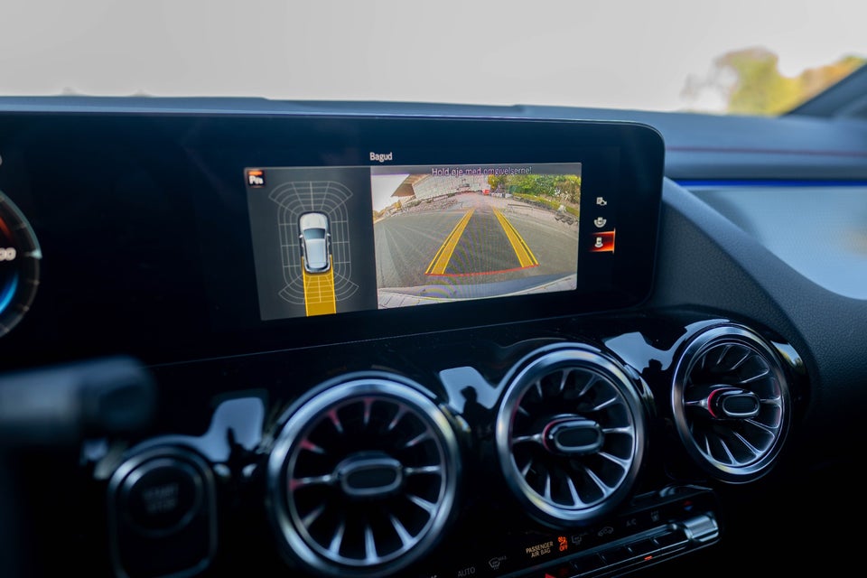 Mercedes EQA350 AMG Line 4Matic 5d
