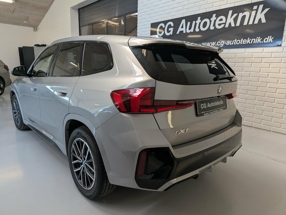 BMW iX1 eDrive20 M-Sport 5d