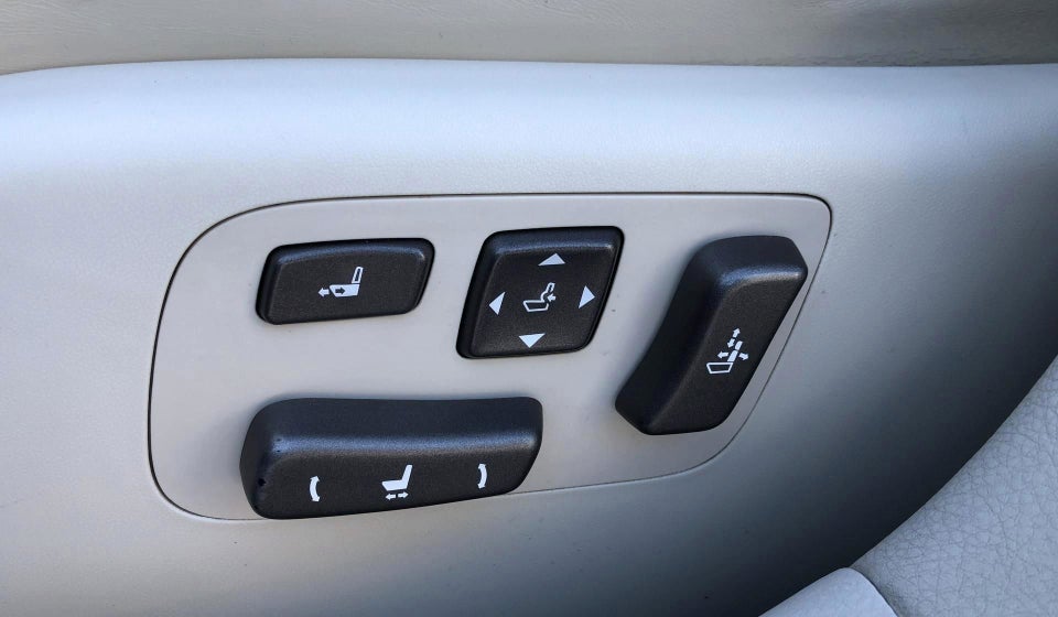 Lexus LS600h L 5,0 Wellness aut. 4d