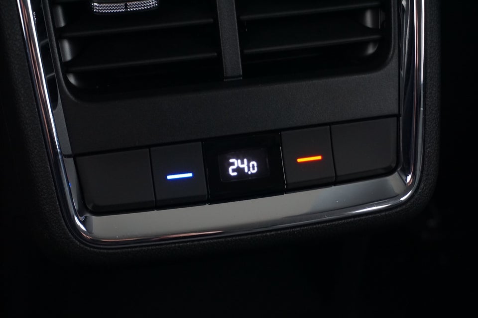 Skoda Enyaq 80 iV Loft 5d