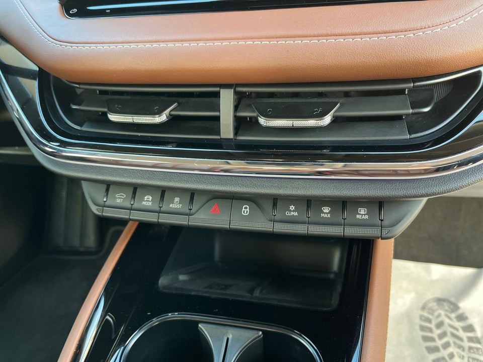 Skoda Enyaq 80 iV Suite 5d