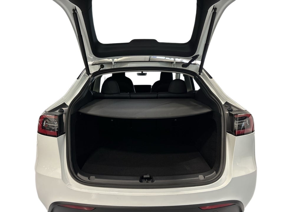 Tesla Model Y RWD 5d
