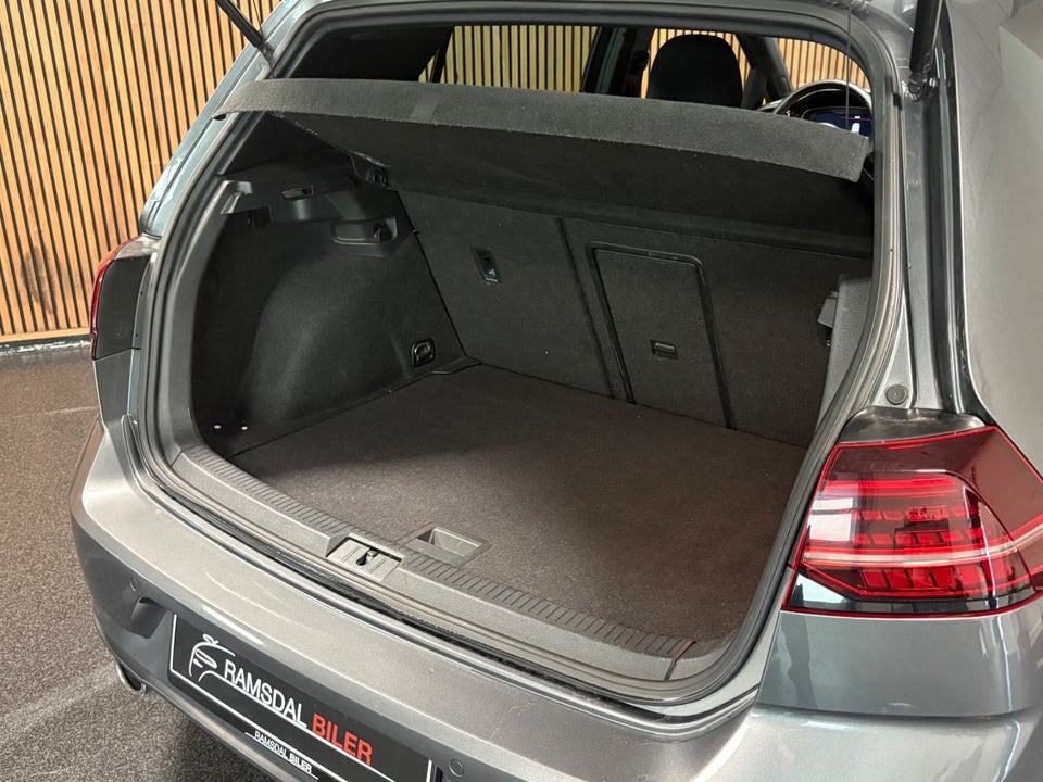 VW Golf VII 2,0 GTi Performance DSG 5d