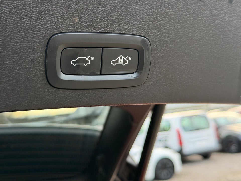 Volvo XC40 P6 ReCharge Ultimate 5d