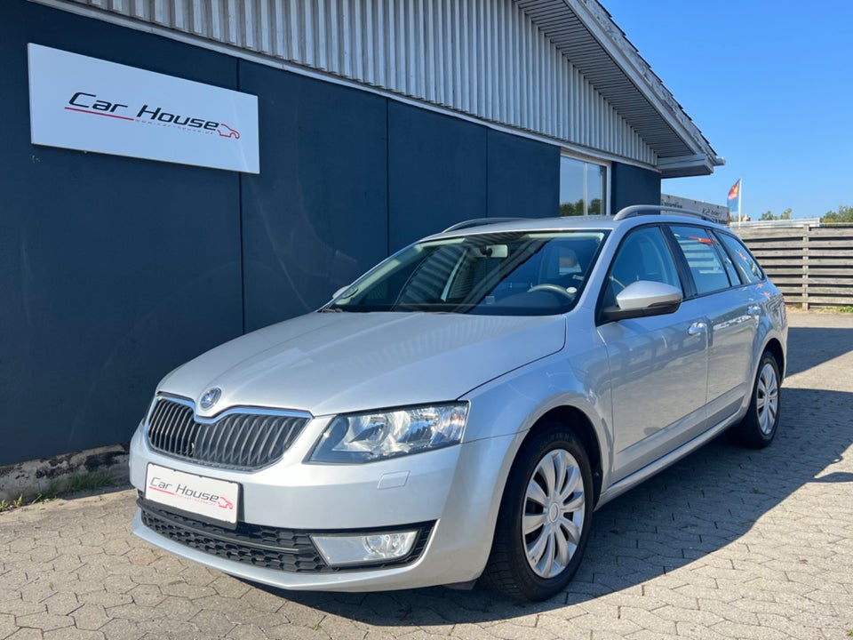 Skoda Octavia 1,6 TDi 105 Ambition Combi 5d