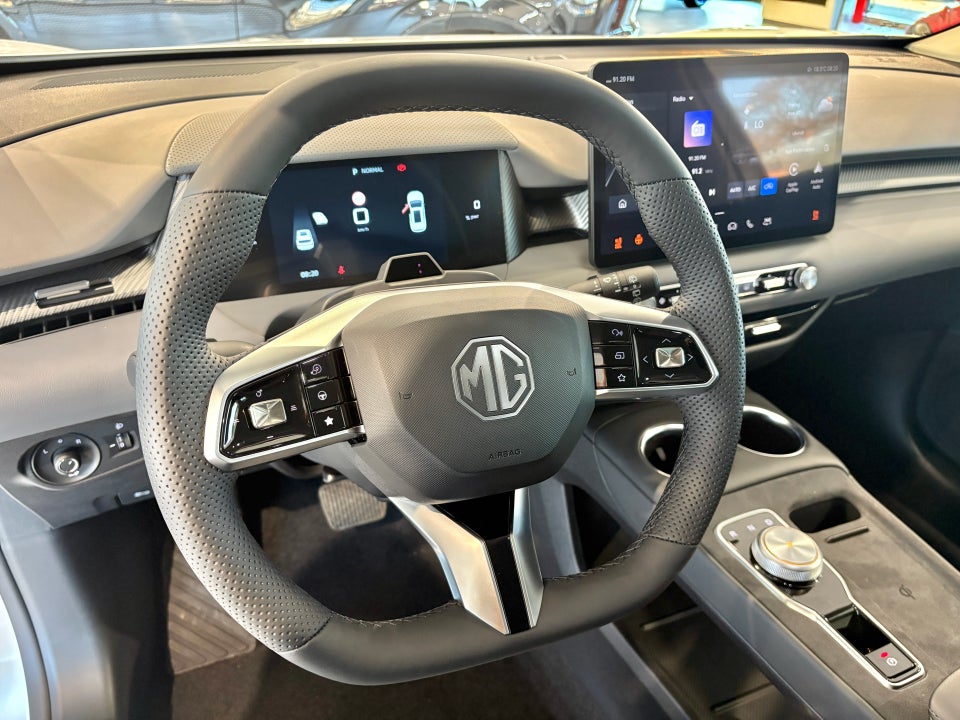 MG MGS5 64 Luxury 5d