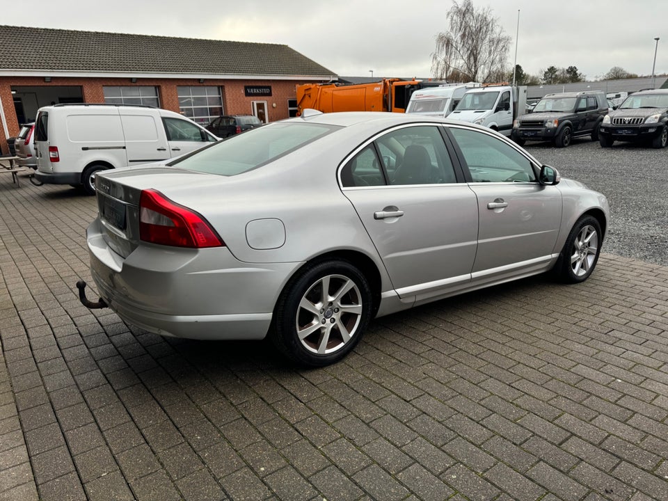 Volvo S80 2,4 D5 Summum aut. 4d