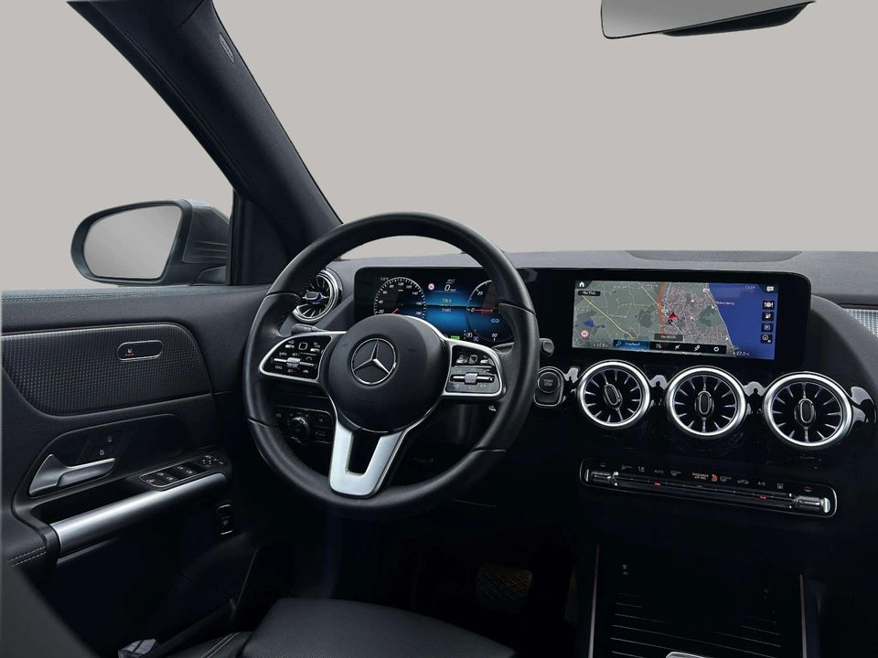 Mercedes EQA250+ Progressive 5d