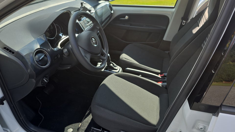 VW e-Up! Move Up! 5d