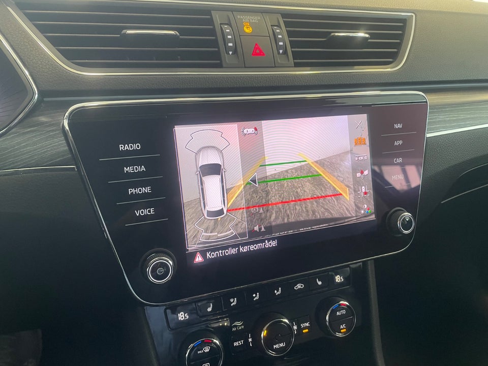 Skoda Superb 2,0 TDi 150 Style Combi DSG 5d