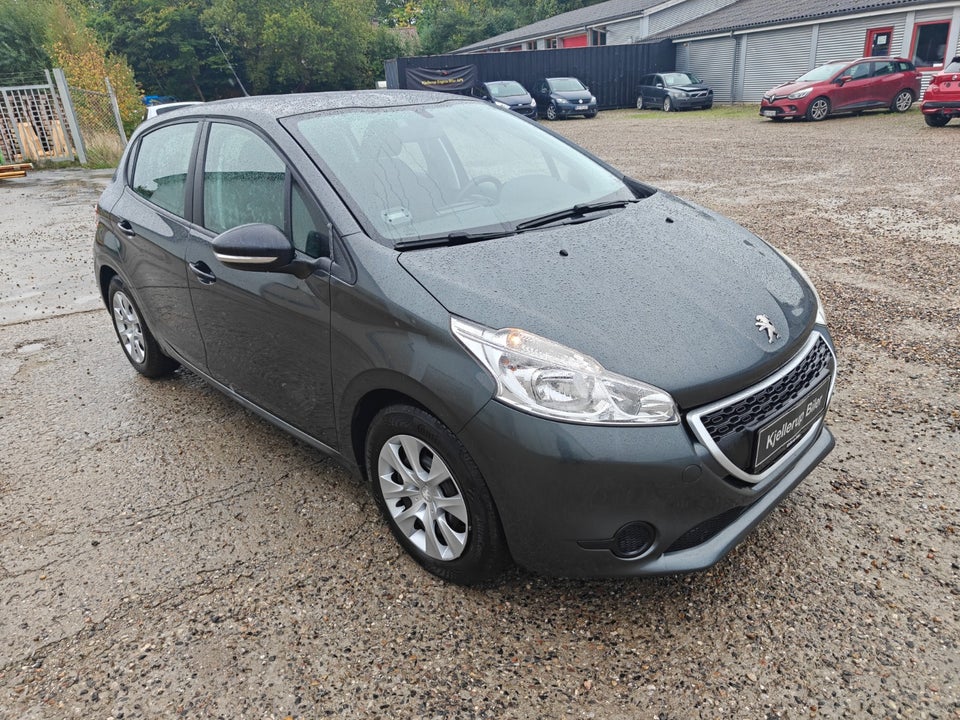 Peugeot 208 1,0 VTi Active 5d