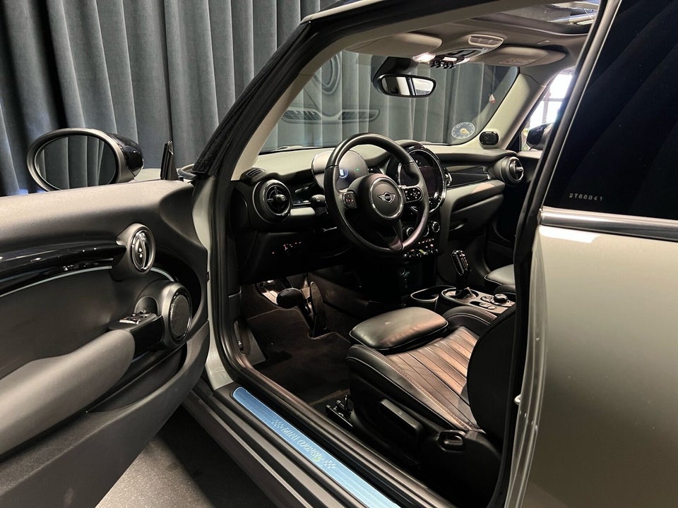 MINI Cooper SE Yours Lounge 3d