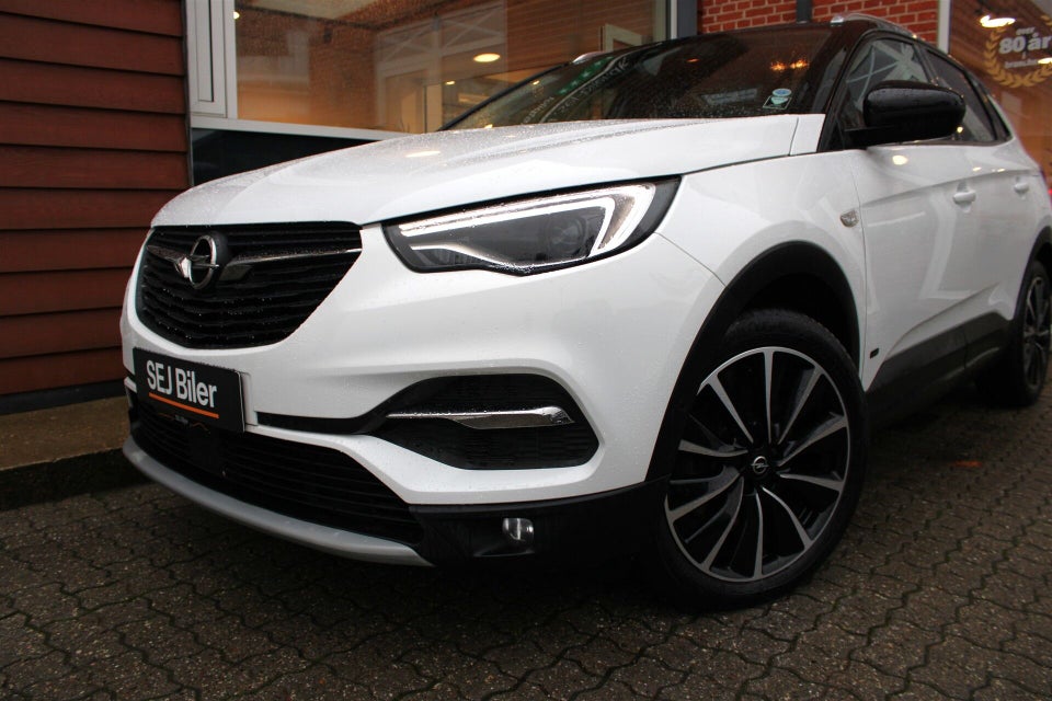 Opel Grandland X 1,6 Hybrid4 Ultimate aut. 5d
