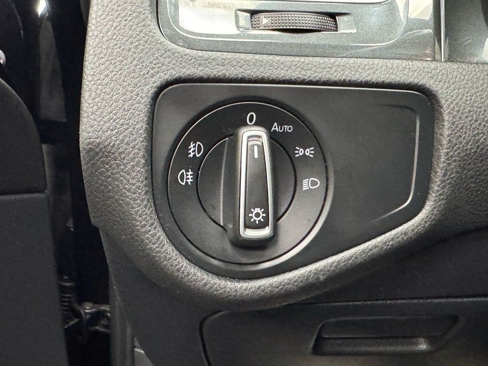 VW Golf VII 1,5 TSi 130 Comfortline Variant DSG 5d