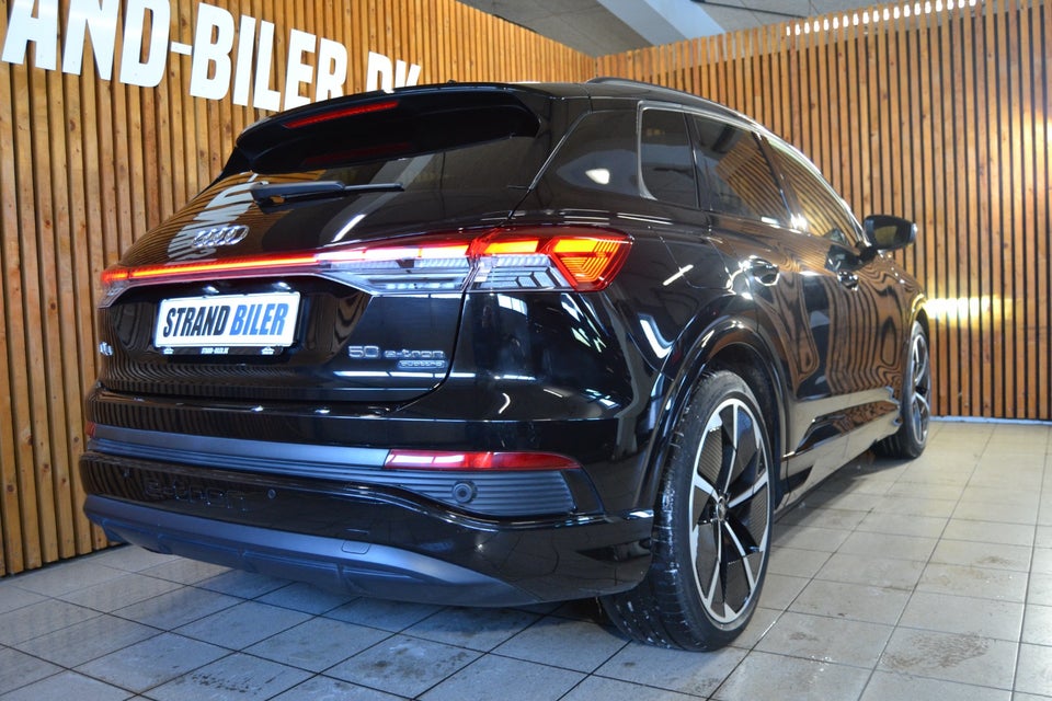 Audi Q4 e-tron 50 S-line quattro 5d