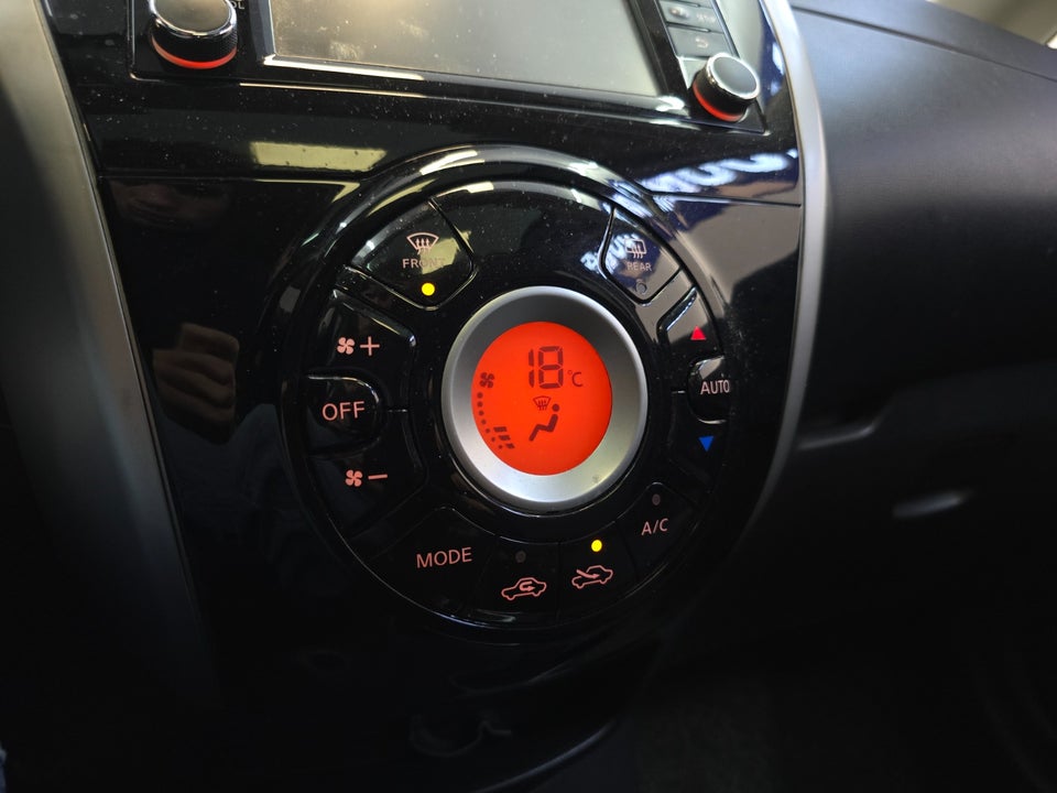 Nissan Note 1,2 Dig-S 98 Tekna 5d