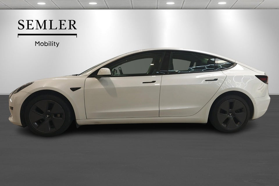 Tesla Model 3 Standard Range+ RWD 4d