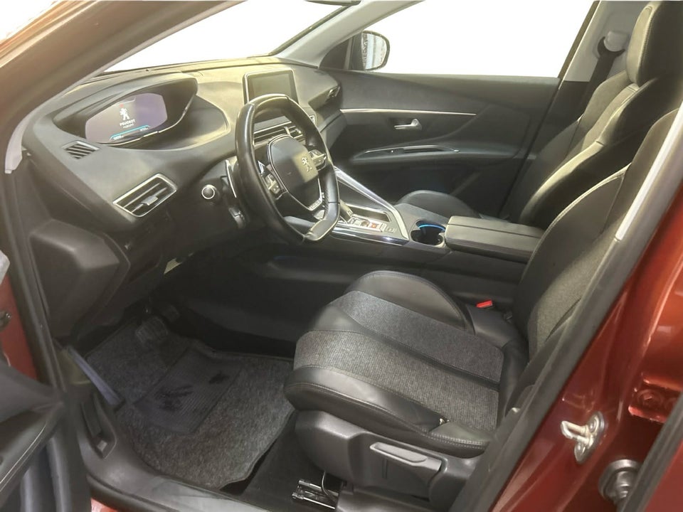 Peugeot 3008 1,6 BlueHDi 120 Allure EAT6 5d