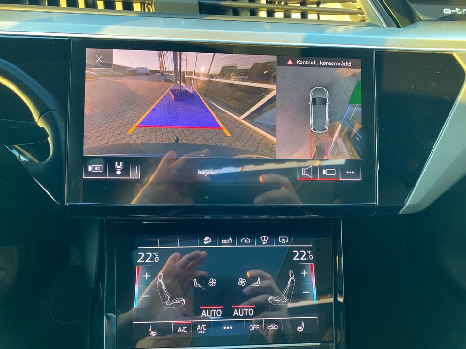 Audi e-tron 55 S-line quattro 5d