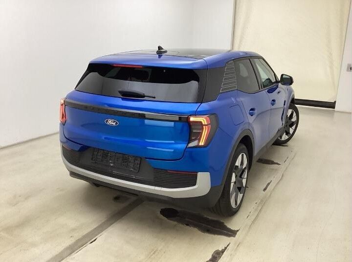 Ford Explorer 52 Premium Standard Range 5d