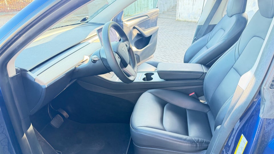 Tesla Model Y Long Range AWD 5d