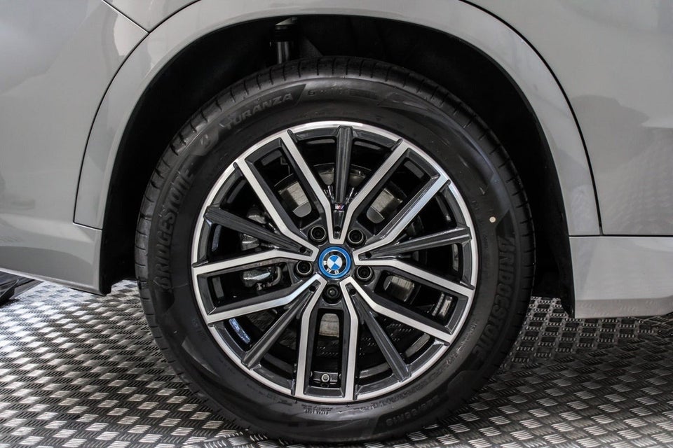 BMW iX1 xDrive30 M-Sport 5d