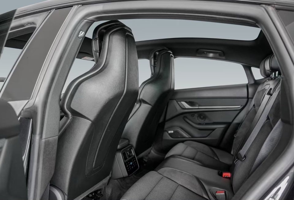 Porsche Taycan 4S Performance+ 4d