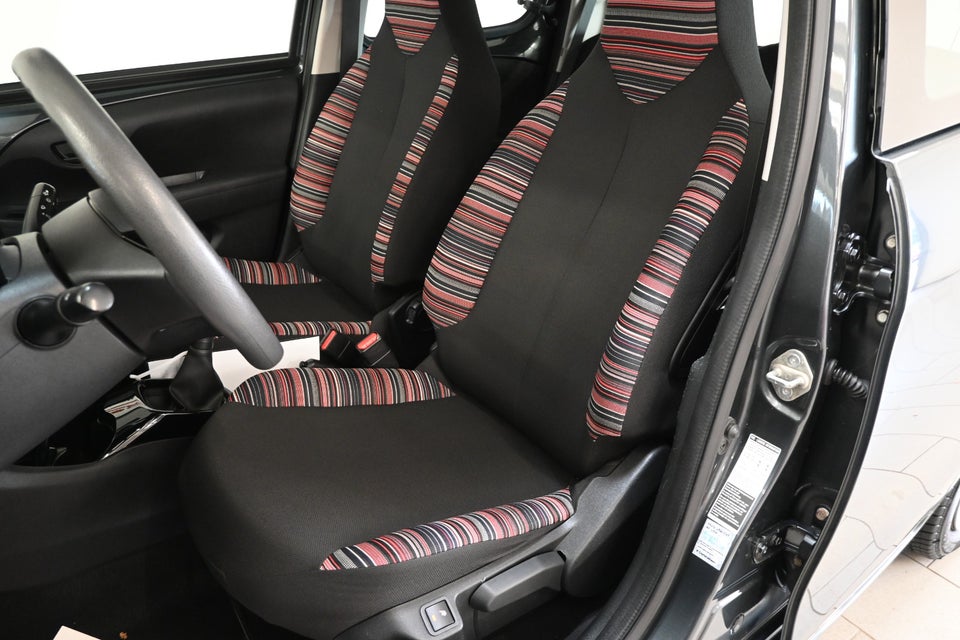 Citroën C1 1,0 VTi Attaque 5d