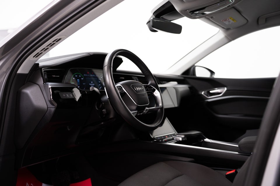 Audi e-tron 50 quattro 5d