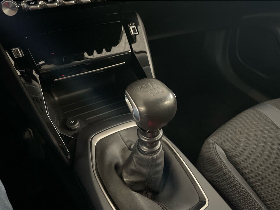 Peugeot 2008 1,2 PureTech 130 Edition+ 5d