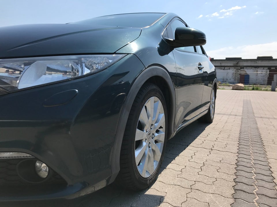 Honda Civic 1,4 i-VTEC Sport 5d