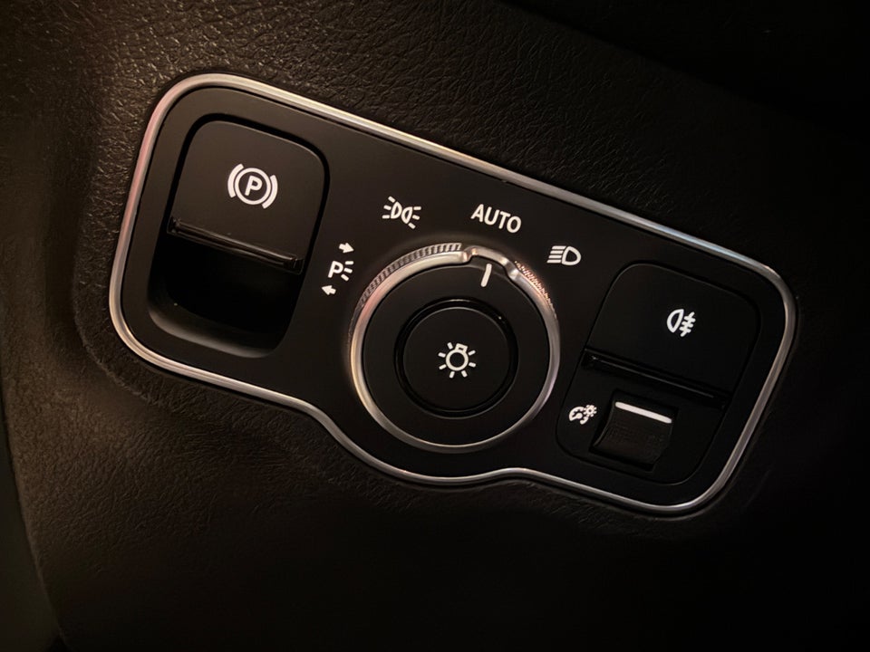 Mercedes EQB250 Progressive 7prs 5d