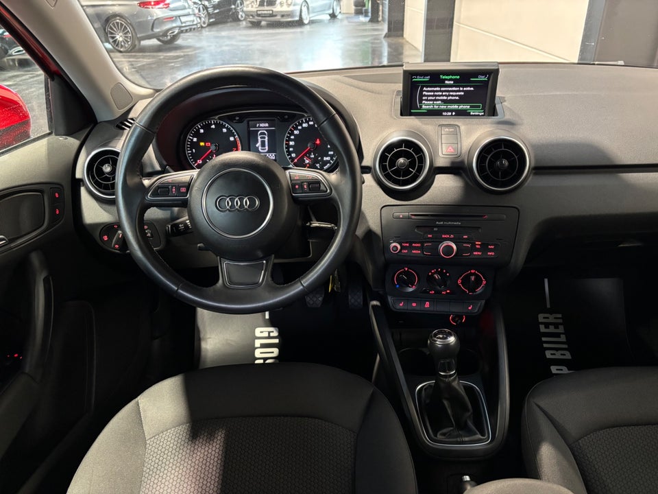 Audi A1 1,2 TFSi 86 Attraction Sportback 5d