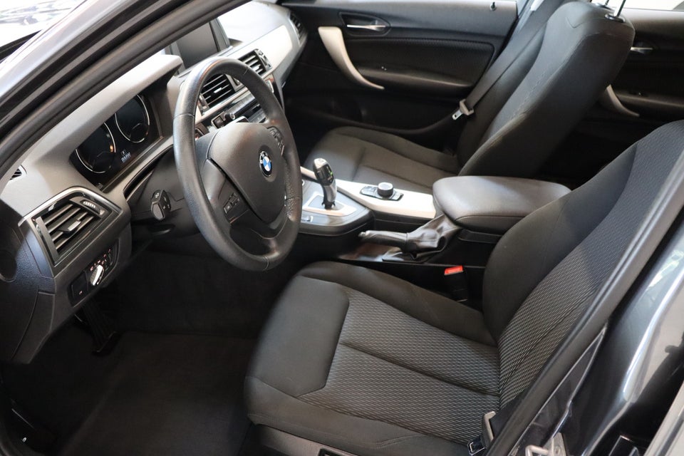 BMW 118i 1,5 Advantage aut. 5d