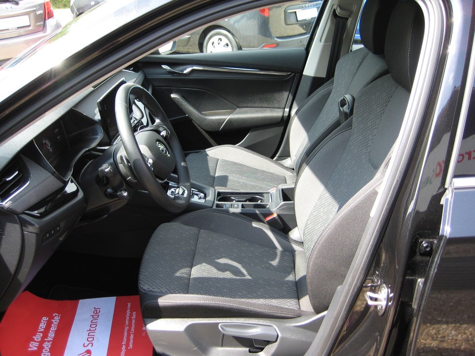 Skoda Octavia 1,4 TSi iV Plus Combi DSG 5d