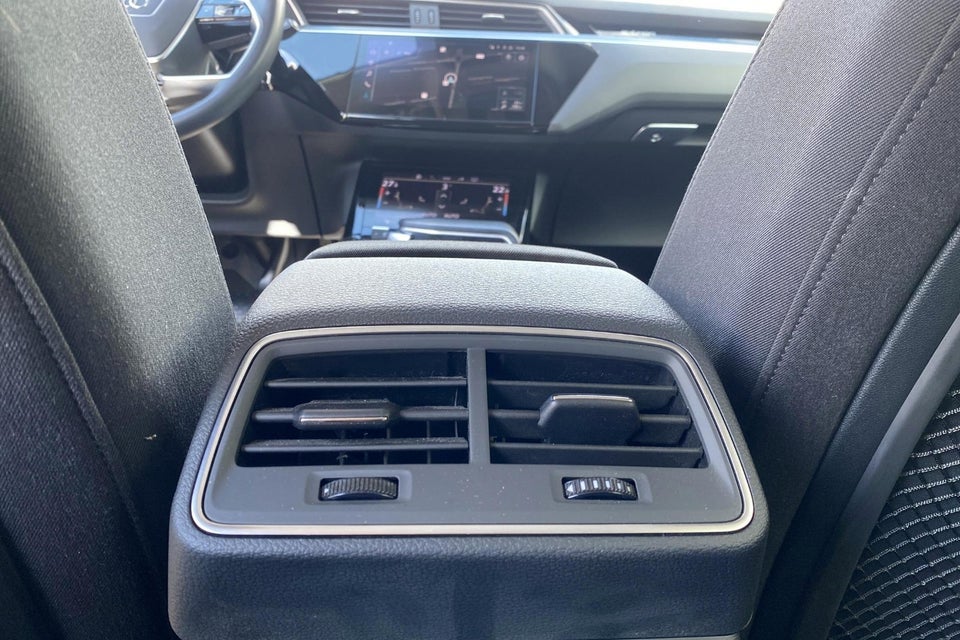 Audi e-tron 50 quattro 5d