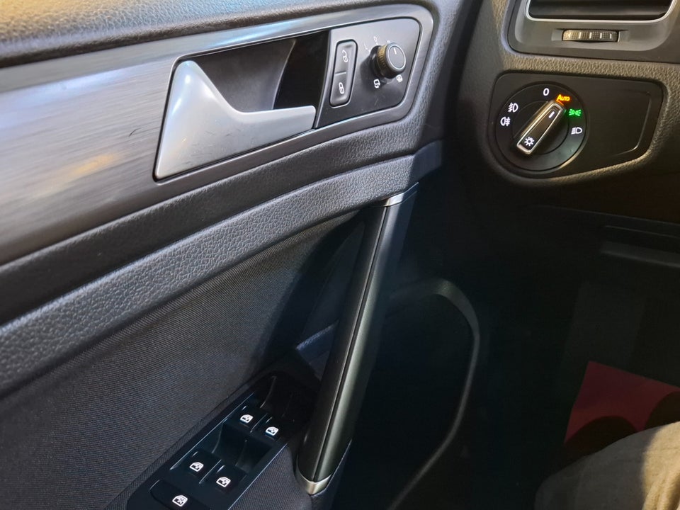 VW Golf VII 1,5 TSi 130 Comfortline DSG 5d