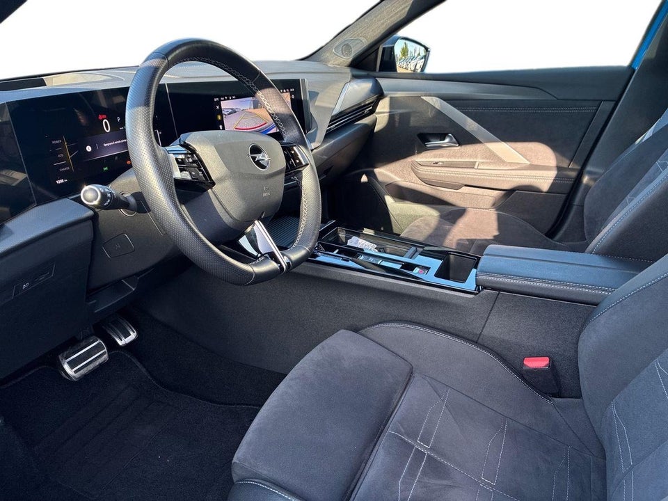 Opel Astra-e 54 Ultimate 5d