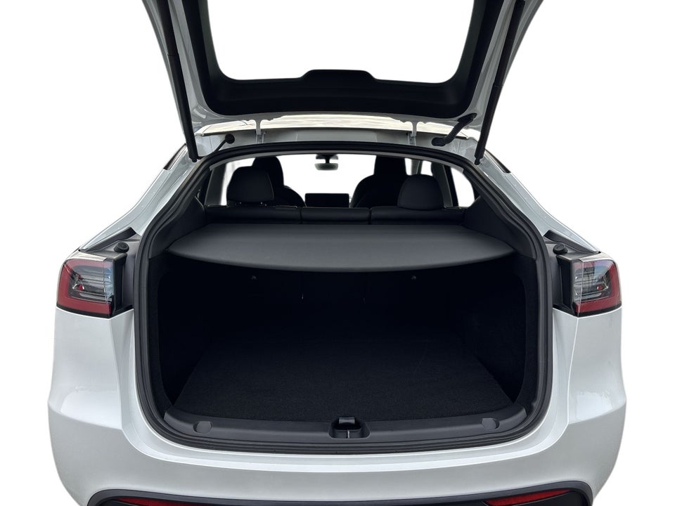 Tesla Model Y Long Range AWD 5d