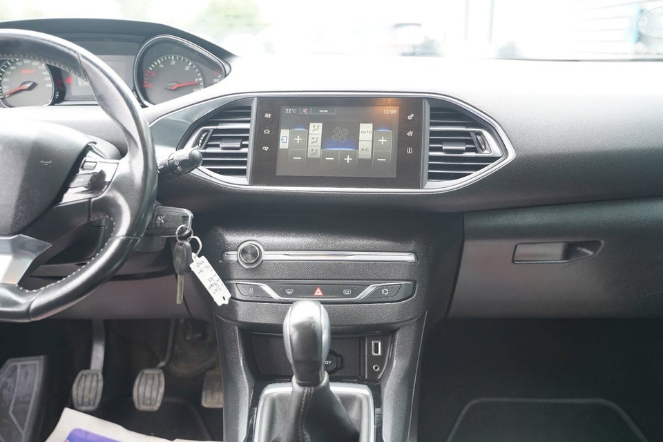 Peugeot 308 1,6 HDi 92 Active 5d