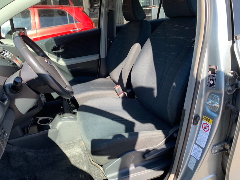 Toyota Yaris 1,3 Luna 5d