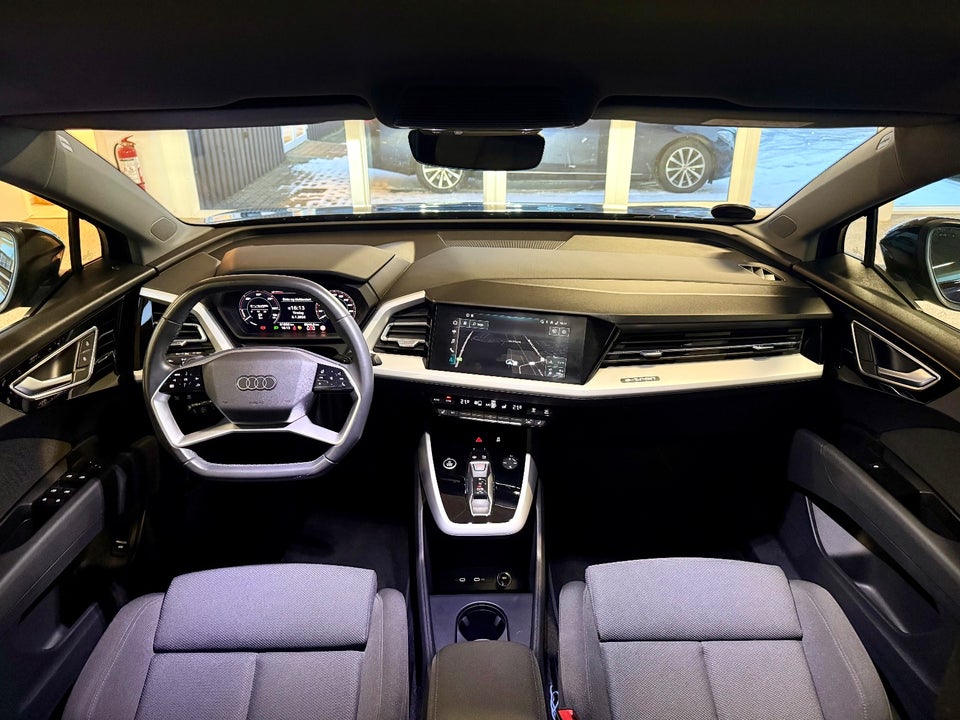 Audi Q4 e-tron 40 Advanced 5d